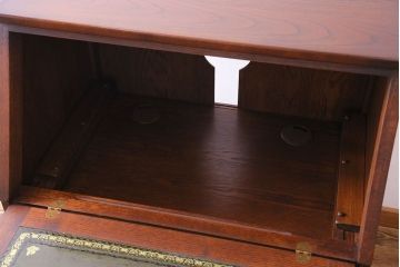 中古　old charm(オールドチャーム)　オーク材　珍しい作りのビューロー(ワークデスク、在宅ワーク、在宅用、キャビネット、収納棚)