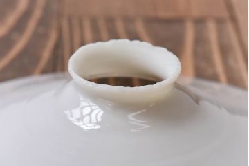 平笠シェードがレトロな雰囲気を醸すペンダントライト(天井照明、吊り下げ照明)2個セット(1)