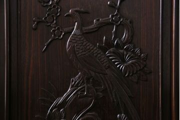 中古　民芸家具　黒檀材(唐木)製　高級品!彫刻が素晴らしいサイドボード(キャビネット、飾り棚)(定価約220万円)(1)