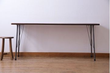 桂材一枚板　リメイク　味わいある古材を使用したアイアンサイドテーブル(作業台、飾り台、カフェテーブル)(1)