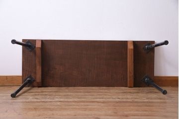 昭和中期　リメイク品　味わい深い古材が魅力のアイアンベンチ(板座チェア、椅子、花台)