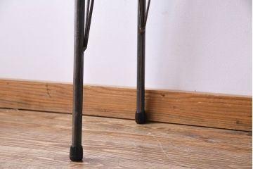 桂材一枚板　リメイク　味わいある古材を使用したアイアンサイドテーブル(作業台、飾り台、カフェテーブル)(2)