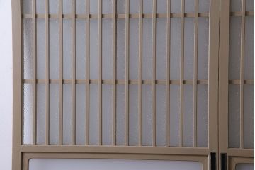 ペイント家具　すりガラス・ダイヤガラス入り　レトロな雰囲気のガラス格子戸(建具、引き戸、ガラス帯戸)2枚組