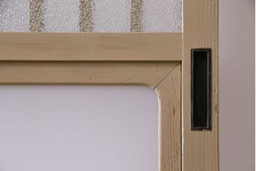 ペイント家具　すりガラス・ダイヤガラス入り　レトロな雰囲気のガラス格子戸(建具、引き戸、ガラス帯戸)2枚組