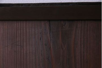 和製アンティーク　鋲が重厚感と渋さを醸し出す板戸(引き戸、建具)2枚セット(1)
