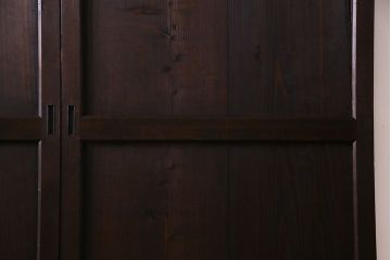 和製アンティーク　鋲が重厚感と渋さを醸し出す板戸(引き戸、建具)2枚セット(2)