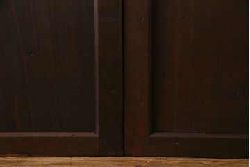 和製アンティーク　鋲が重厚感と渋さを醸し出す板戸(引き戸、建具)2枚セット(2)