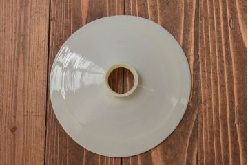 昭和レトロ　柔らかな光を作り出す平笠シェードのペンダントライト(天井照明、吊り下げ照明、電笠)