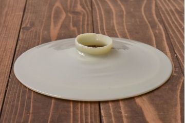 昭和レトロ　柔らかな光を作り出す平笠シェードのペンダントライト(天井照明、吊り下げ照明、電笠)