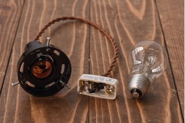 昭和レトロ　柔らかな光を作り出す平笠シェードのペンダントライト(天井照明、吊り下げ照明、電笠)