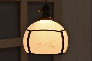 昭和レトロ　鶴のモチーフから和を感じるシェード(天井照明、電笠、吊り照明)