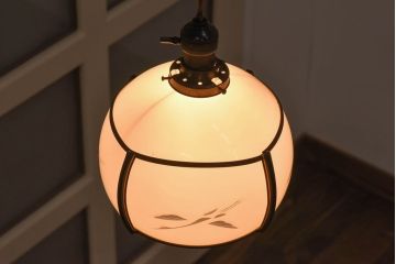 昭和レトロ　鶴のモチーフから和を感じるシェード(天井照明、電笠、吊り照明)