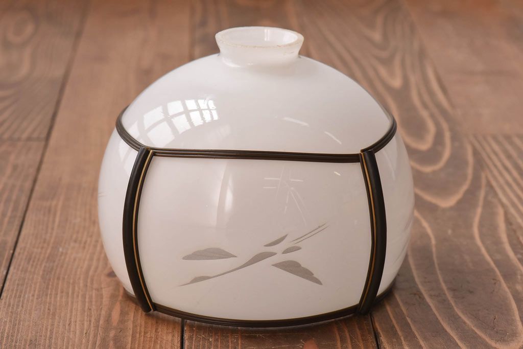 昭和レトロ　鶴のモチーフから和を感じるシェード(天井照明、電笠、吊り照明)