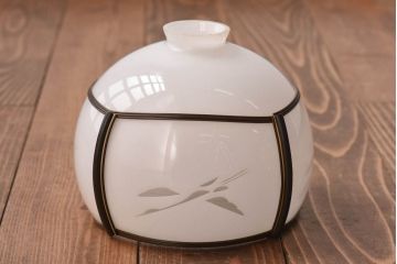 昭和レトロ　鶴のモチーフから和を感じるシェード(天井照明、電笠、吊り照明)