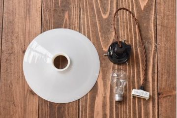 昭和レトロな空間にぴったりの平笠シェード(天井照明、ペンダントライト、電笠)(1)