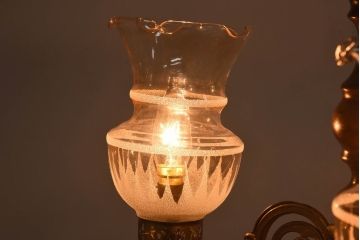 イタリアビンテージ　シックな高級感を演出するシャンデリア(天井照明、ランプ)