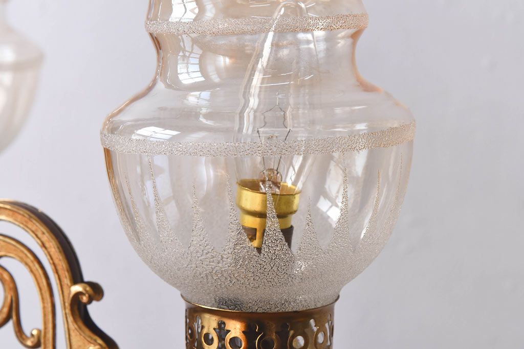 イタリアビンテージ　シックな高級感を演出するシャンデリア(天井照明、ランプ)