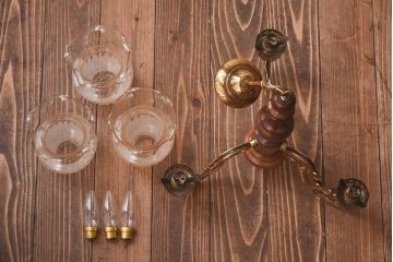 イタリアビンテージ　シックな高級感を演出するシャンデリア(天井照明、ランプ)