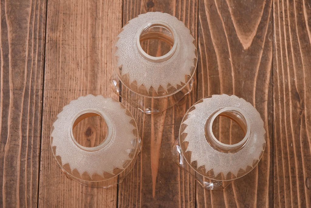 イタリアビンテージ　シックな高級感を演出するシャンデリア(天井照明、ランプ)