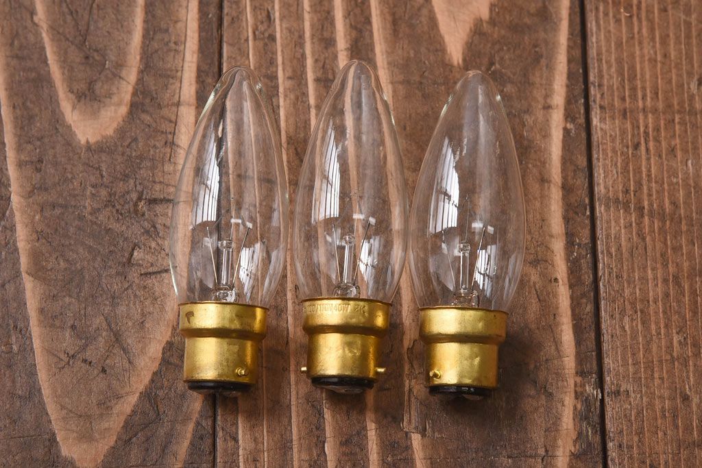 イタリアビンテージ　シックな高級感を演出するシャンデリア(天井照明、ランプ)