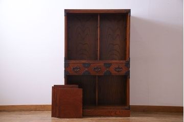中古　岩谷堂箪笥　No.96　雪国　格子戸が魅力的な茶棚(食器棚、収納棚、茶箪笥)(1)