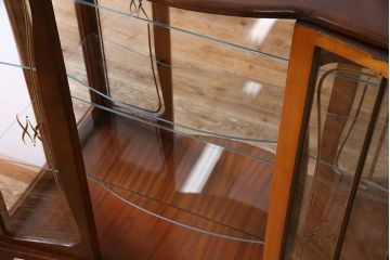 アンティーク家具　イギリス　アンティークスタイルの空間作りに活躍するガラスキャビネット(ガラスケース、ショーケース、飾り棚)