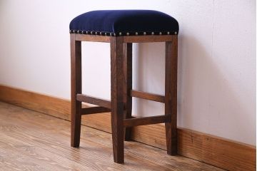 レトロ家具　昭和レトロ　ケヤキ材　シックな空間にも馴染むクッションスツール(イス・チェア)