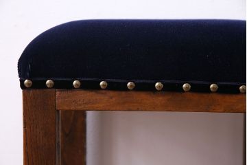 レトロ家具　昭和レトロ　ケヤキ材　シックな空間にも馴染むクッションスツール(イス・チェア)