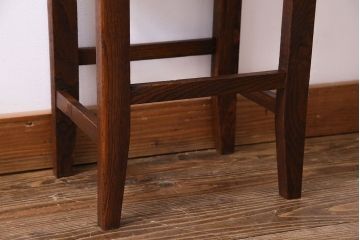 レトロ家具　昭和レトロ　ケヤキ材　シックな空間にも馴染むクッションスツール(イス・チェア)