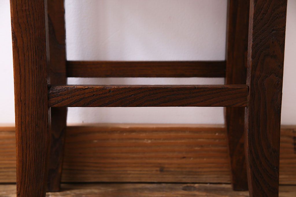 レトロ家具　昭和レトロ　ケヤキ材　シックな空間にも馴染むクッションスツール(イス・チェア)