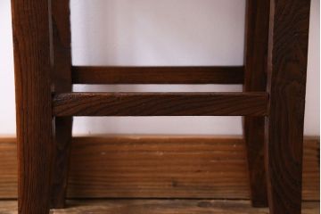 レトロ家具　昭和レトロ　ケヤキ材　シックな空間にも馴染むクッションスツール(イス・チェア)