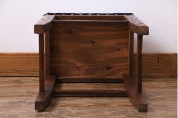 レトロ家具　昭和レトロ　ケヤキ材　シックな空間にも馴染むクッションスツール(イス・チェア)