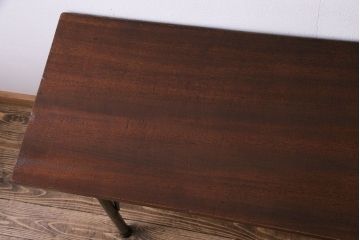 ラワン材一枚板　趣のある古材で作成したリメイク鉄脚テーブル(飾り台、カウンターテーブル)