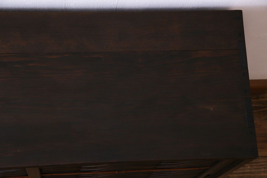 アンティーク家具　昭和初期　網代編み　和の雰囲気を高める小振りな戸棚(収納棚)