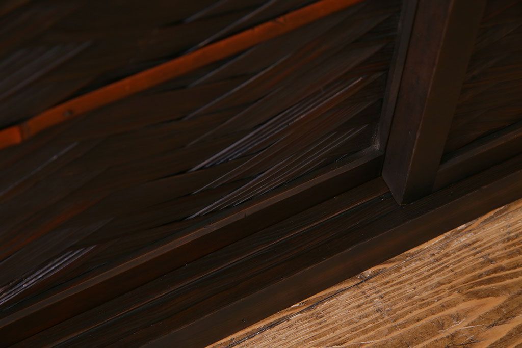 アンティーク家具　昭和初期　網代編み　和の雰囲気を高める小振りな戸棚(収納棚)