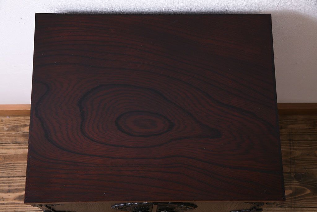 中古　岩谷堂箪笥　開き戸付き　上質な和の雰囲気漂う立長箪笥(和タンス・チェスト)(定価約38万円)