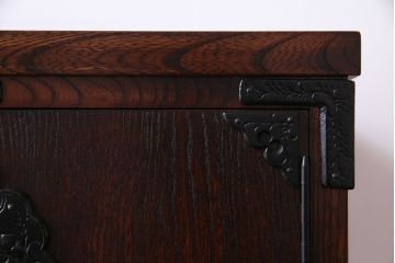 中古　岩谷堂箪笥　開き戸付き　上質な和の雰囲気漂う立長箪笥(和タンス・チェスト)(定価約38万円)