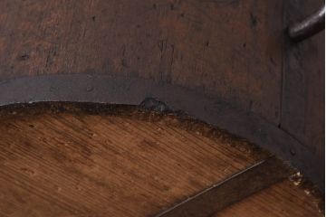 アンティーク雑貨　和製アンティーク　使い込まれた古い木の質感が味わい深い一斗升(一斗マス)