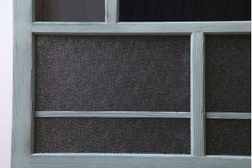 アンティーク建具　昭和初期　色ガラス・当時物ダイヤガラス入り!　シャビーな雰囲気が可愛いらしいペイントガラス戸2枚セット(2)