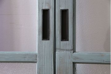 アンティーク建具　昭和初期　色ガラス・当時物ダイヤガラス入り!　シャビーな雰囲気が可愛いらしいペイントガラス戸2枚セット(2)