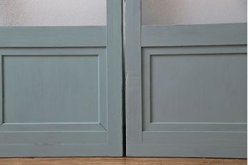 アンティーク建具　昭和初期　色ガラス・当時物ダイヤガラス入り!　シャビーな雰囲気が可愛いらしいペイントガラス戸2枚セット(2)