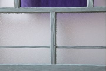 アンティーク建具　昭和初期　色ガラス・当時物ダイヤガラス入り!　シャビーな雰囲気が可愛いらしいペイントガラス戸2枚セット(2)