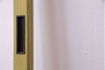 昭和レトロ　色ガラスがアクセントのペイントガラス戸(窓)2枚セット(1)