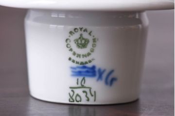 アンティーク雑貨　中古　ROYAL COPENHAGEN(ロイヤルコペンハーゲン)　ブルーフラワー　プレイン　コーヒーポット(ピッチャー、洋食器)(2)