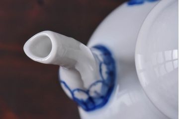アンティーク雑貨　中古　ROYAL COPENHAGEN(ロイヤルコペンハーゲン)　ブルーフラワー　プレイン　コーヒーポット(ピッチャー、洋食器)(2)