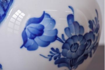 アンティーク雑貨　中古　ROYAL COPENHAGEN(ロイヤルコペンハーゲン)　ブルーフラワー　プレイン　コーヒーポット(ピッチャー、洋食器)(2)