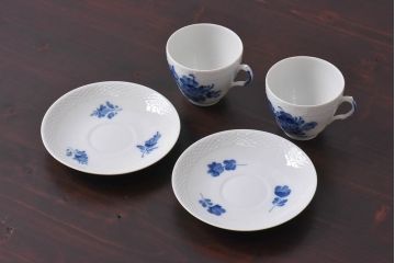 アンティーク雑貨　中古　ROYAL COPENHAGEN(ロイヤルコペンハーゲン)　blue flower　カップ&ソーサー(コーヒーカップ、洋食器)2客セット