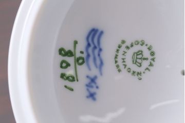 アンティーク雑貨　中古　ROYAL COPENHAGEN(ロイヤルコペンハーゲン)　ブルーフラワー　シュガーボウル(シュガーポット、洋食器)