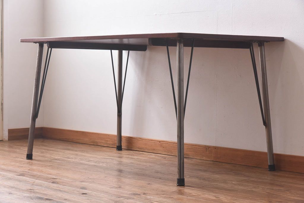 リメイク　ラワン材使用の昭和レトロな鉄脚テーブル(机、在宅ワーク、在宅用デスク、作業台)