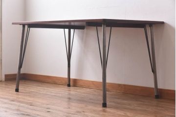 リメイク　ラワン材使用の昭和レトロな鉄脚テーブル(机、在宅ワーク、在宅用デスク、作業台)